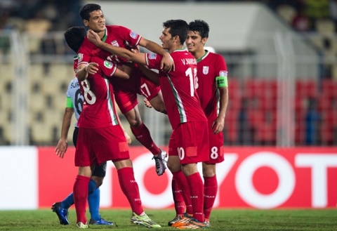 U16 Viet Nam 0-5 U16 Iran (KT) Hut buoc truoc nguong cua World Cup hinh anh