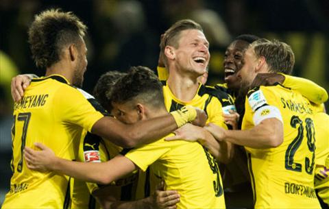 Dortmund 3-1 Freiburg Thay tro Tuchel lap ky luc tren san nha hinh anh