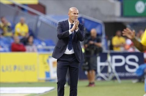 Zidane phu nhan chuyen Ronaldo boc hoa sau khi bi thay ra hinh anh 2
