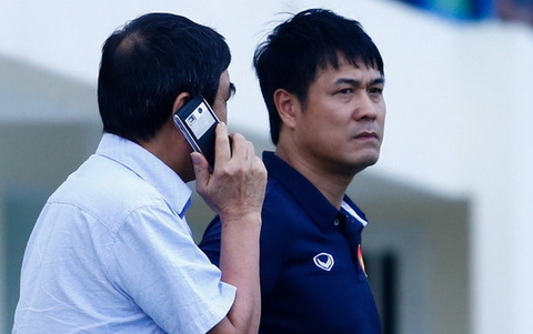 HLV Hữu Thắng bức xúc vì các học trò bị… hành xác