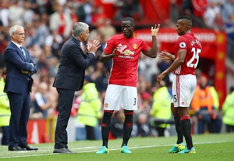Mourinho và 3 bài toán hóc búa phải giải ở M.U
