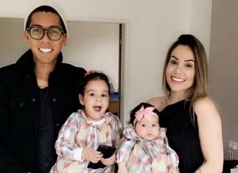 Gia đình sao Liverpool ra khách sạn ở sau khi nhà bị trộm hỏi thăm