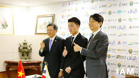 CLB Gangwon cam kết giúp đỡ tiền vệ Xuân Trường hết mình