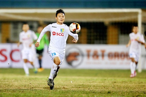 Quang Hai dang la cau thu noi bat nhat V.League 2017