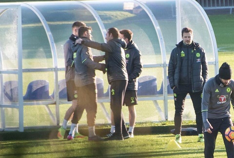 Diego Costa đã trở lại tập luyện cùng Chelsea!