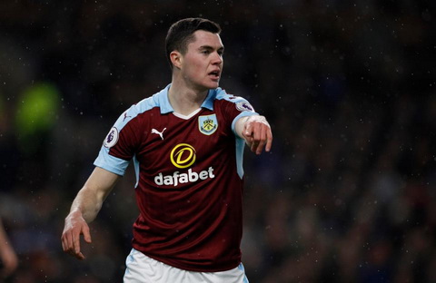 M.U chốt giá mua lại trung vệ Michael Keane