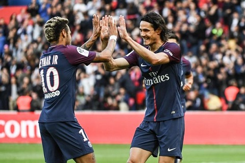 Sao PSG tiet lo quyen sut pen giua Neymar va Cavani hinh anh