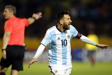 Argentina thoat hiem Trong bao to, moi biet Messi vi dai the nao…  hinh anh