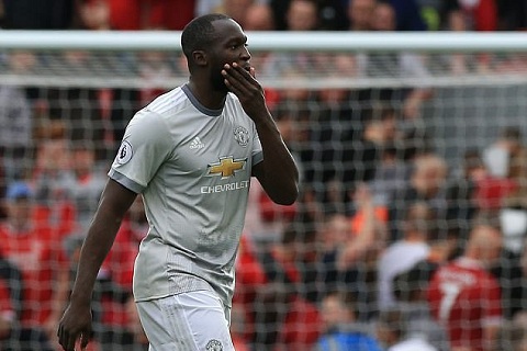 Lukaku có xứng đáng nhận những lời chỉ trích?