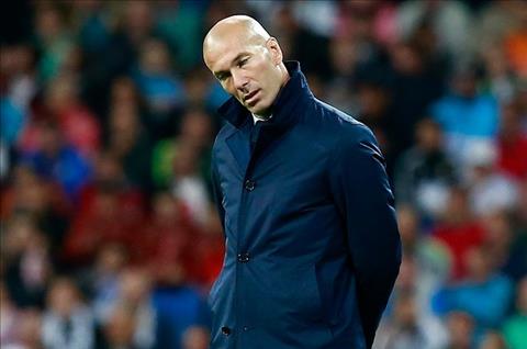Zidane noi gi sau khi Real bi Tottenham cam hoa hinh anh