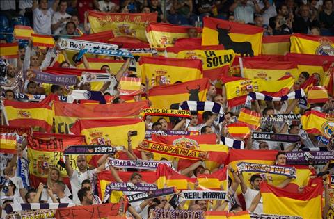 Real 2-0 Espanyol: Khi niềm vui chiến thắng hòa cùng niềm tự hào dân tộc