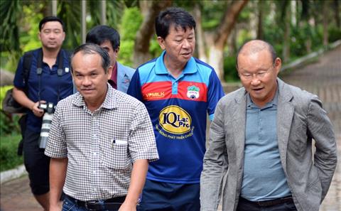 HLV Lê Thụy Hải hùa theo HLV Đức Thắng “đá đểu” quân HAGL