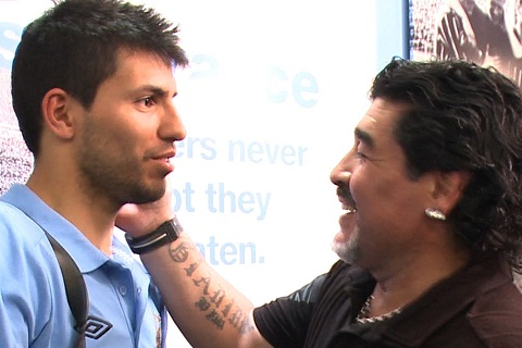 Aguero trở về Napoli: Trong nỗi ám ảnh Maradona