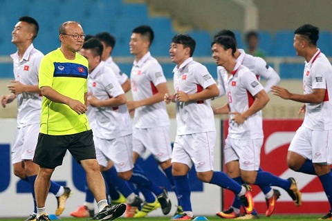 Bóng đá Việt Nam ở nhóm 1 tại AFF Cup 2018: Nên mừng hay nên lo?