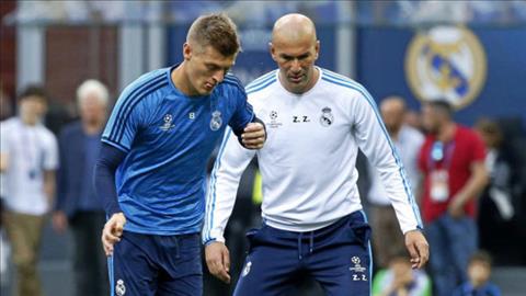Sao Real Madrid tri ân thầy Zidane