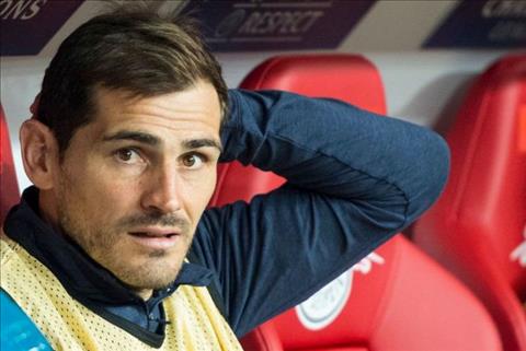 Ramos mượn Casillas đá đểu Mourinho