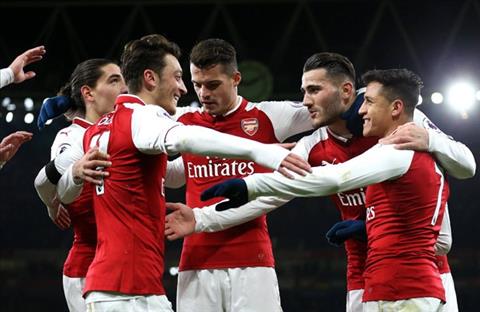 Arsenal đối mặt nguy cơ mất thêm một trụ cột ở trận gặp Man Utd