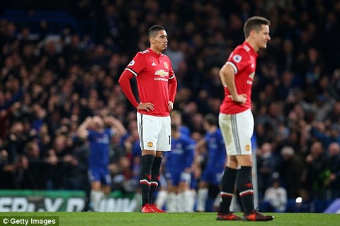 Smalling thừa nhận “ngủ quên” ở tình huống Morata ghi bàn