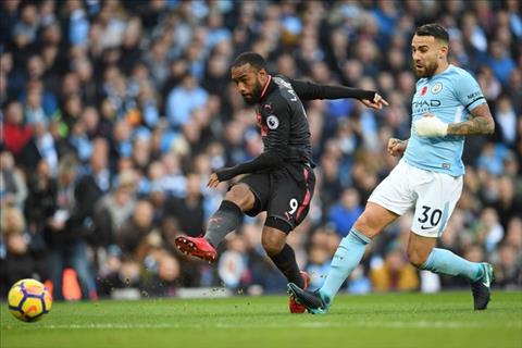 Wenger bảo lưu quan điểm loại bỏ Lacazette