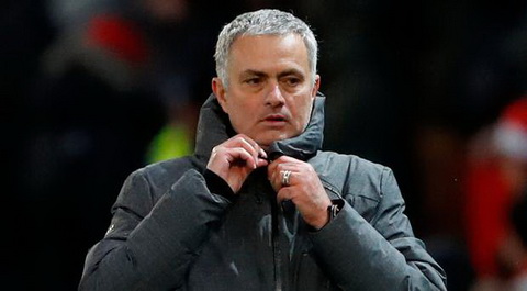 “Cuộc đua vô địch chưa kết thúc nếu M.U có được cầu thủ này”