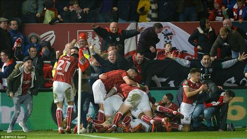 Bristol City tiep tuc viet tiep cau chuyen co tich tai League Cup