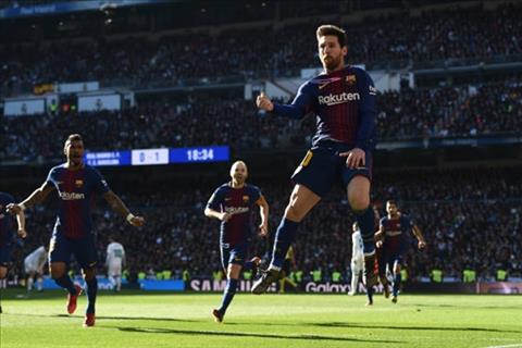 Messi mot lan nua toa sang o El Clasico. Anh: Reuters.