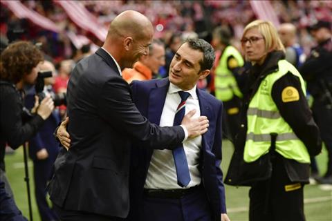 Zidane vs Valverde Tu cho nguong mo, gio la doi thu khong doi troi chung hinh anh 2