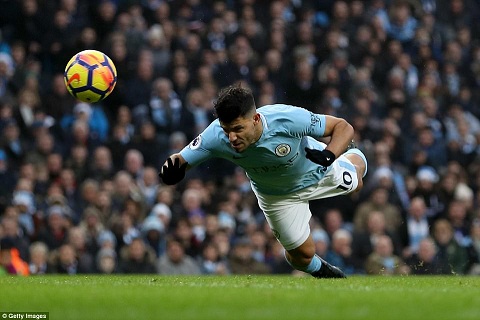 Du am Man City 4-0 Bournemouth Cu ra san la co ky luc hinh anh 2