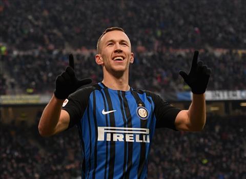 Inter Milan 5-0 Chievo: Hattrick của Perisic đưa Nerazzurri lên ngôi đầu