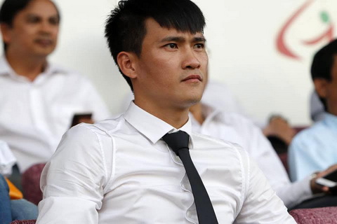 Chu tich Cong Vinh cang thang truoc vong 5 V-League 2017 hinh anh