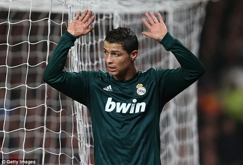 Ronaldo va cai duyen dac biet voi vong 18 Champions League hinh anh