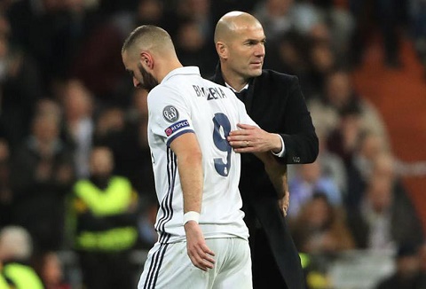 Zidane Real da co mot tran dau tuyet voi hinh anh