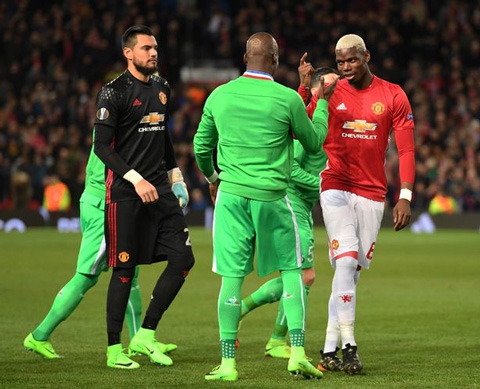 Trào lộng: Hai anh em nhà Pogba đã so tài như thế nào?