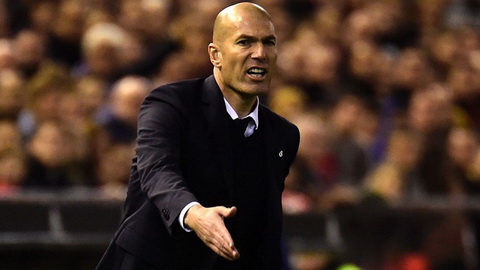 Zidane khang dinh Real Madrid phai dung len tu nhung sai lam.