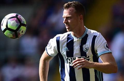 Trung ve Jonny Evans co the roi West Brom hinh anh