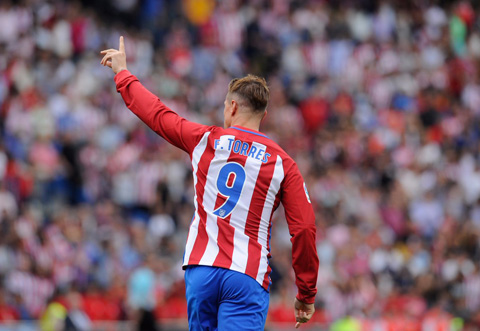Arsenal tung mua hut tien dao Fernando Torres hinh anh