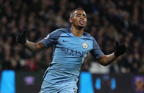 Guardiola khẳng định Jesus sẽ tiếp tục đá chính