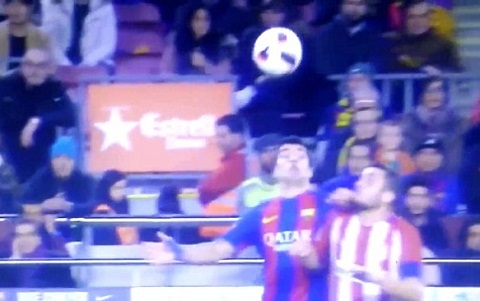 Cillessen: Thẻ đỏ của Suarez là cơ hội cho Alcacer