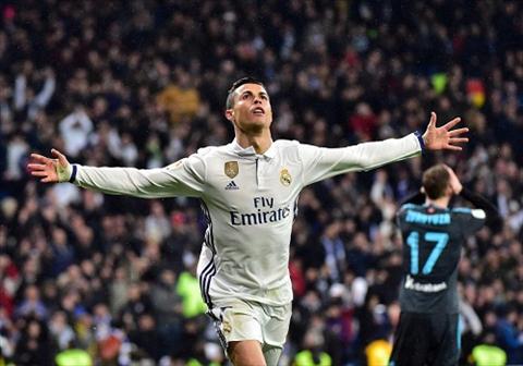 Chi Ronaldo la tot hon tien dao Zlatan Ibrahimovic hinh anh 2
