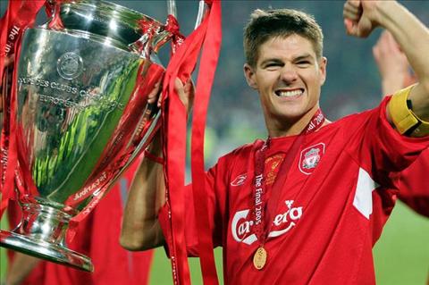 Gerrard va chiec cup CL nam 2005