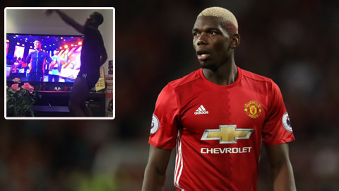 Tiền vệ Pogba đóng vai King Kong khi xem tivi