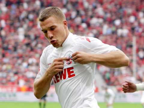 Lukas Podolski Nhung thuoc phim cuoi cung hinh anh 2