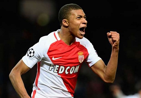 Petit danh gia Tien dao Kylian Mbappe cao hon Henry hinh anh