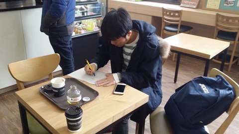 Tiền vệ Xuân Trường lấy bằng lái xe chóng vánh ở Hàn Quốc