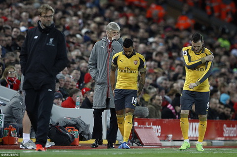 Dư âm Liverpool 3-1 Arsenal: Wenger và nụ cười Alexis Sanchez