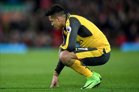 Hậu vệ của Lincoln dọa khóa chặt Sanchez