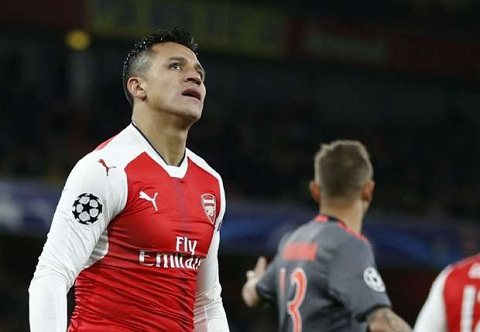 HLV Wenger Vi sao Alexis Sanchez tri hoan gia han voi Arsenal hinh anh