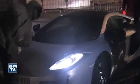 Sao PSG đâm fan nhập viện sau trận thua Barca