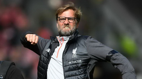 Jurgen Klopp vinh danh thủ thành Mignolet sau trận thắng Stoke