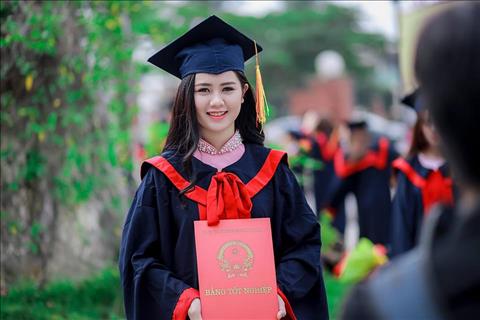 Bạn gái xinh như hotgirl của trung vệ Quế Ngọc Hải